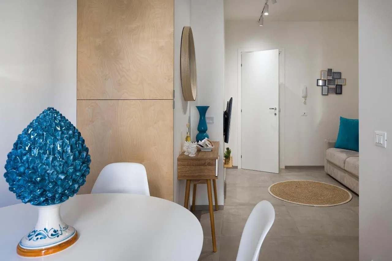 Appartamento Acquaduci - Casa Vacanza Fronte Mare lungomare Pietre Nere Pozzallo Italia