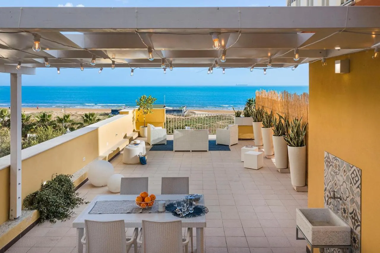 Acquaduci - Casa Vacanza Fronte Mare lungomare Pietre Nere Pozzallo