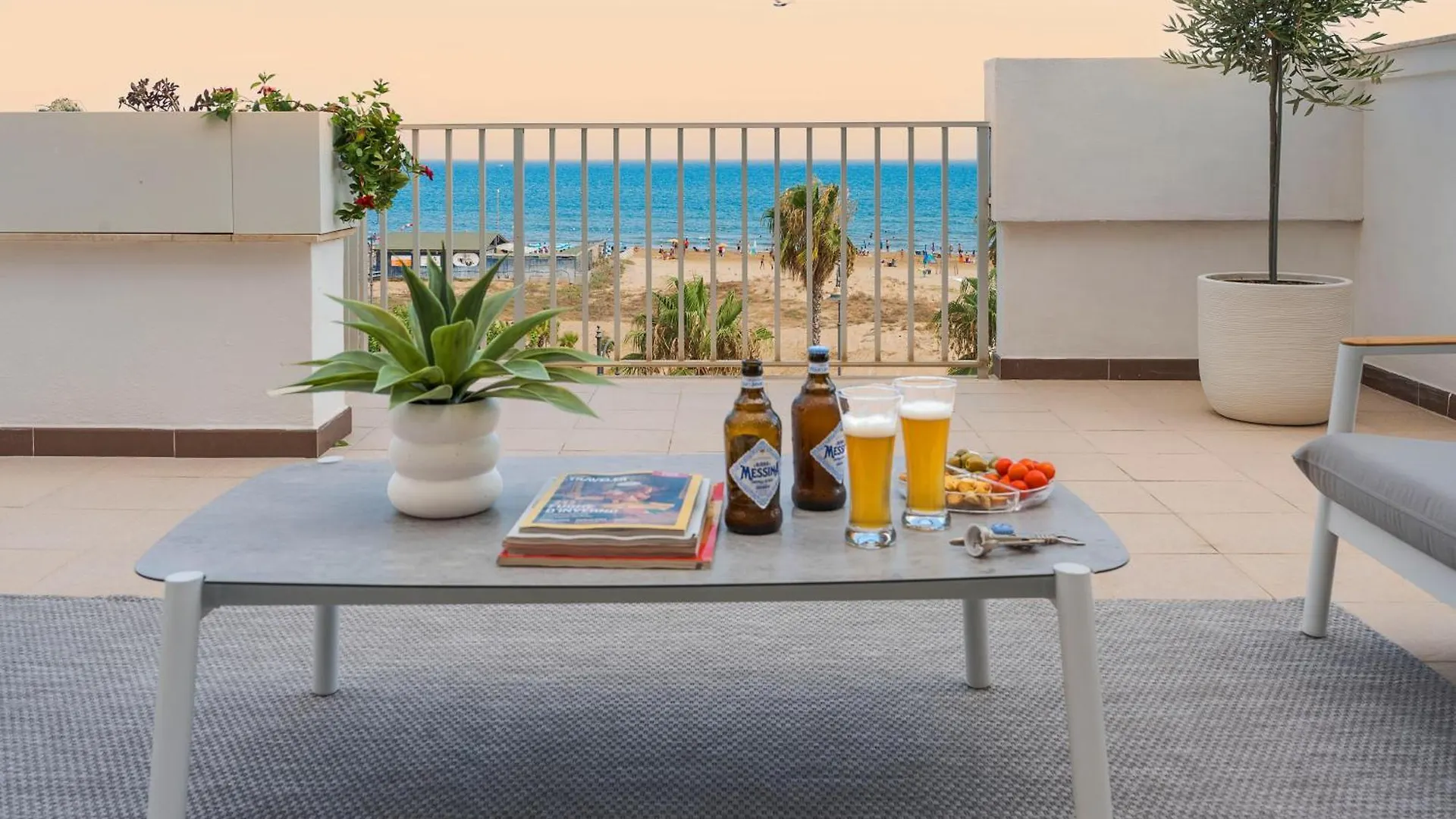 Acquaduci - Casa Vacanza Fronte Mare lungomare Pietre Nere Pozzallo Italia