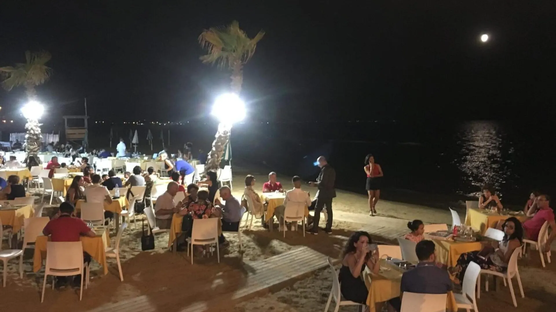 Appartamento Acquaduci - Casa Vacanza Fronte Mare lungomare Pietre Nere Pozzallo